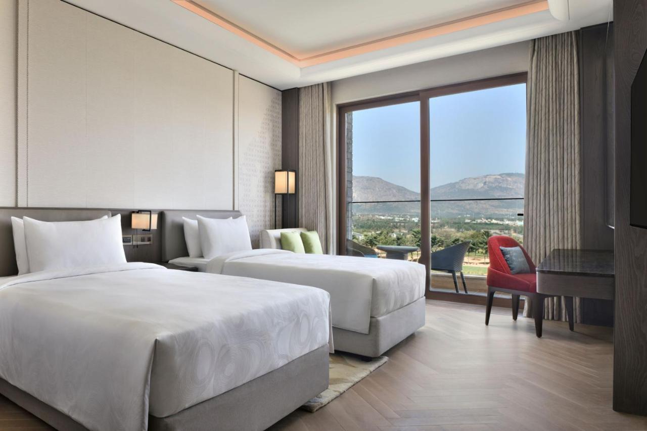Jw Marriott Hotel Bengaluru Prestige Golfshire Resort & Spa Avati Dış mekan fotoğraf