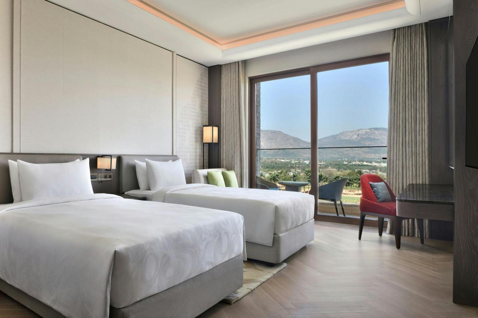Jw Marriott Hotel Bengaluru Prestige Golfshire Resort & Spa Avati Dış mekan fotoğraf