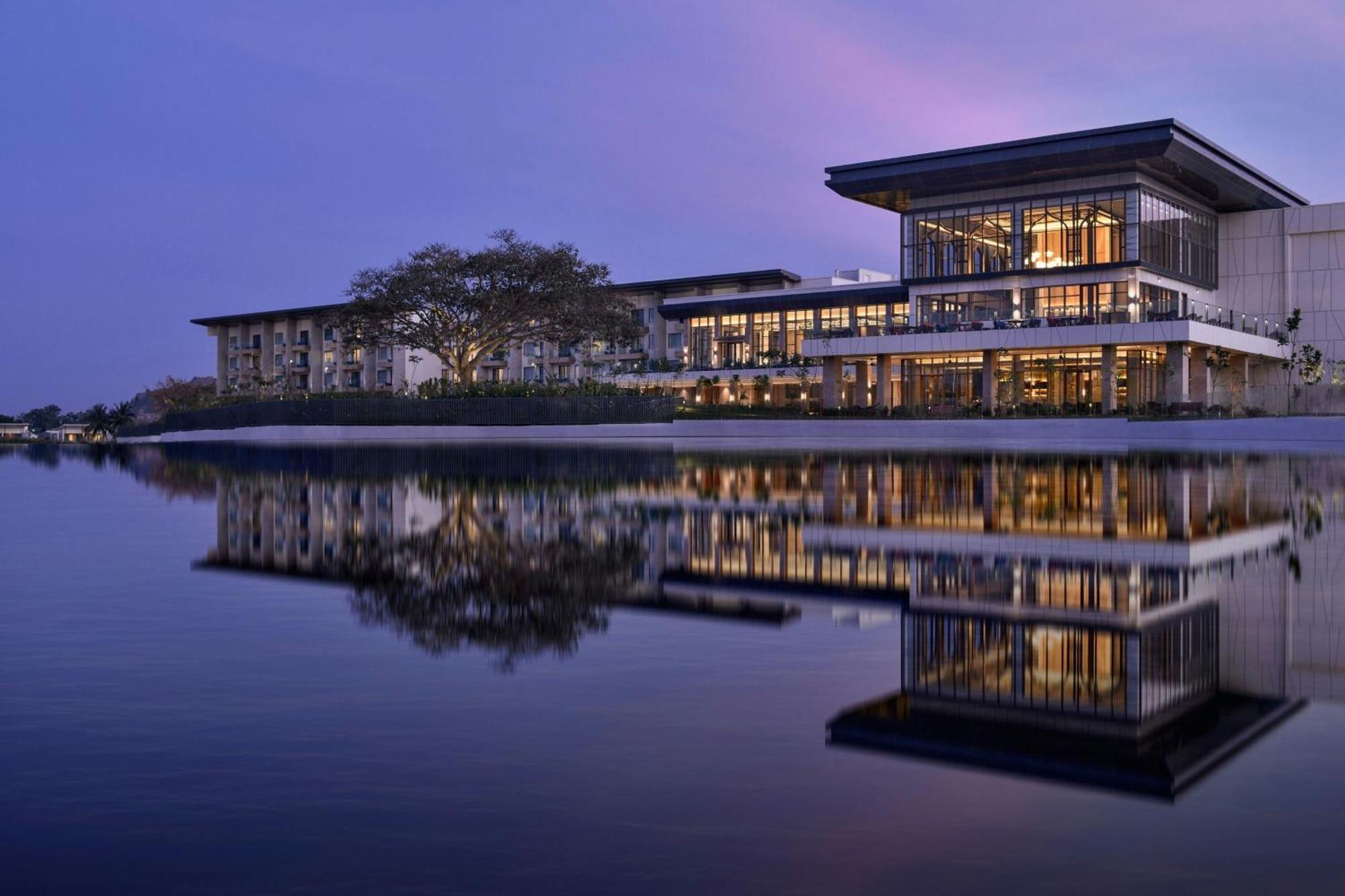 Jw Marriott Hotel Bengaluru Prestige Golfshire Resort & Spa Avati Dış mekan fotoğraf